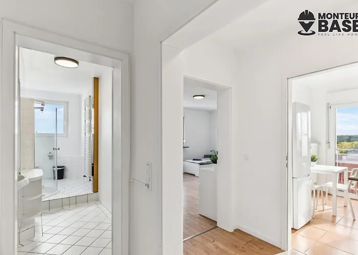 Monteur - Für Bis Zu 5 Personen In 63454 - Hu12 *