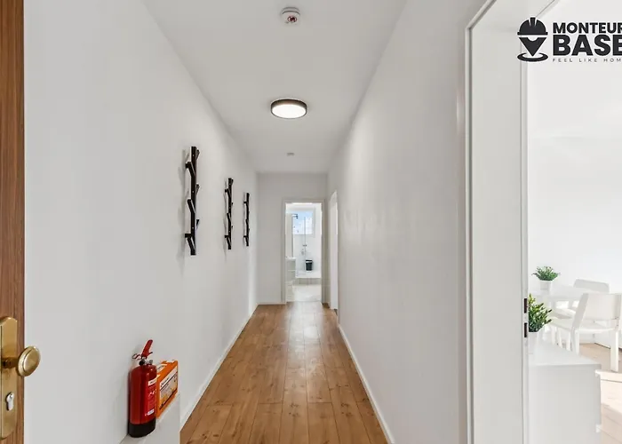 Monteur - Für Bis Zu 5 Personen In 63454 - Hu12 * Hanau